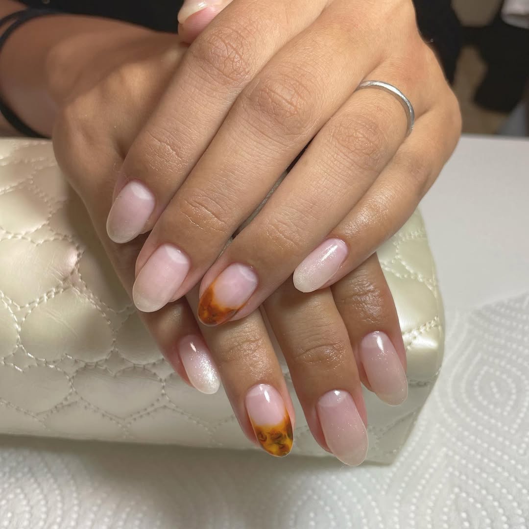 Encanto Nail 2